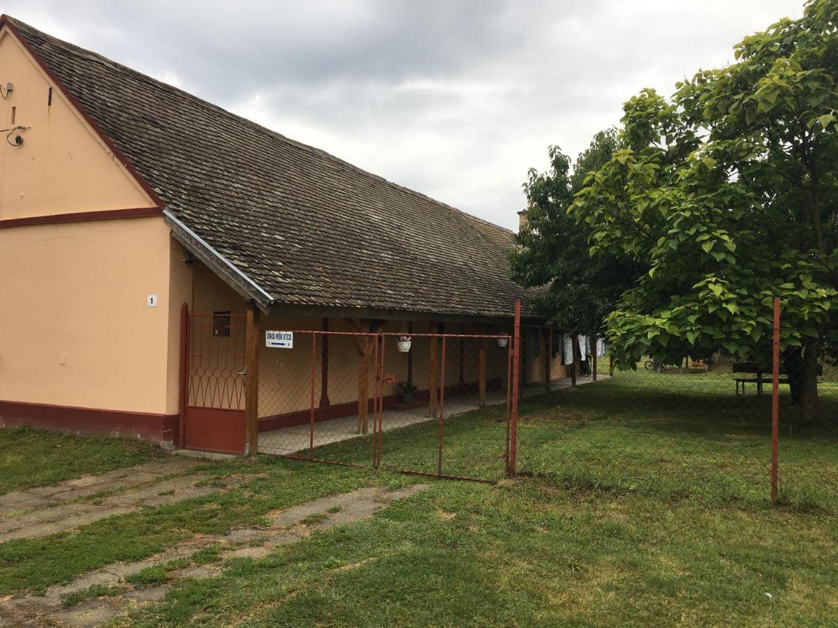 Elsa'S Angelparadies Dunafalva Buitenkant foto